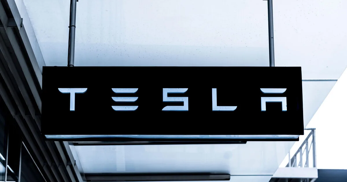 Elon Musk denies rumors about the sale of Tesla's China division