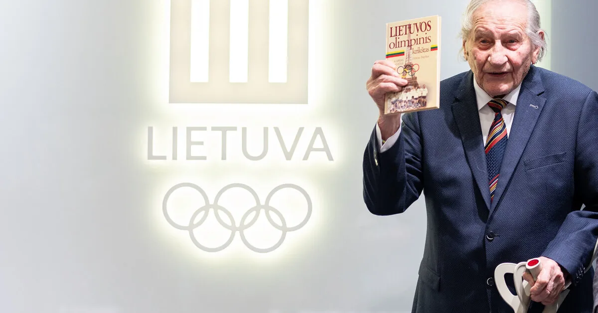 Football coach Algirdas Klimkevičius died at the age of 92