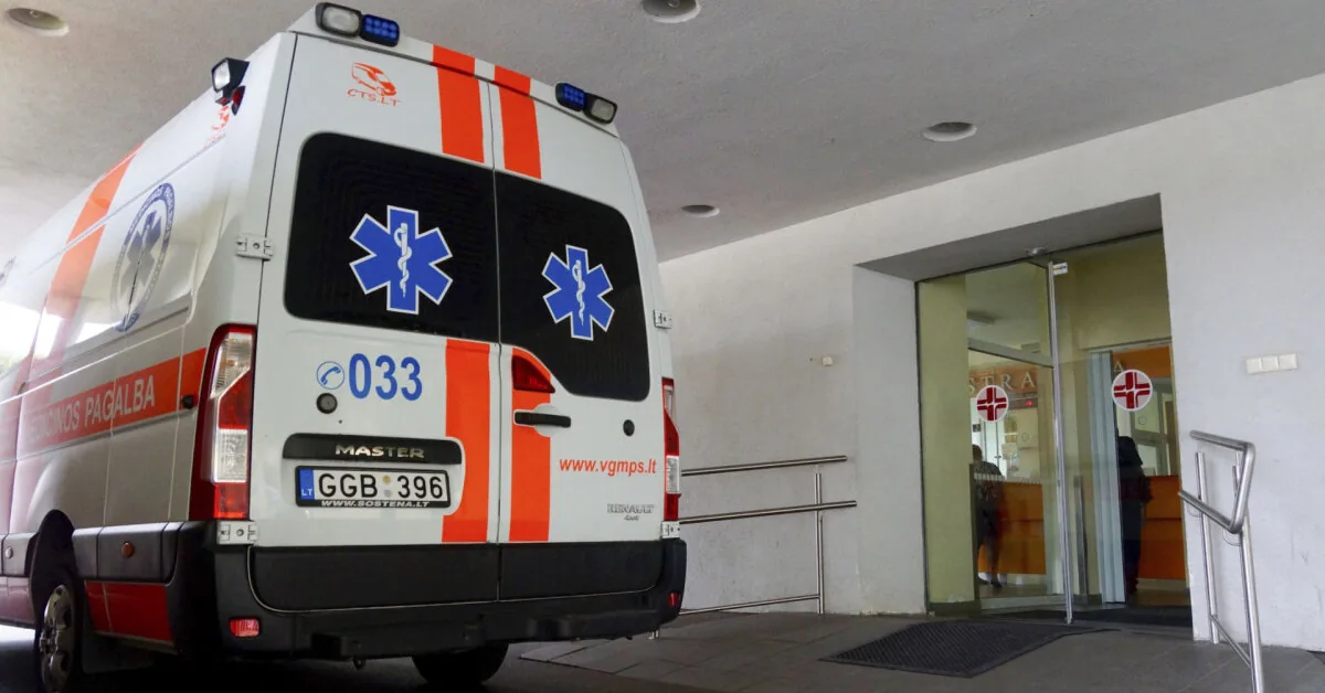 A woman resuscitated by medics died near a store in Alytus