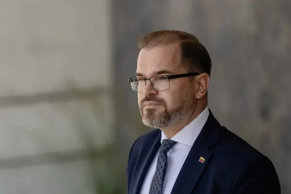 Minister of National Defence: the former leadership should answer for the circumstances of Audrius Beinaras' dismissal