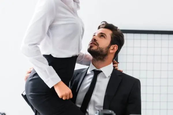 Wife's infidelity ended with an unexpected twist: she couldn't believe what her husband was doing