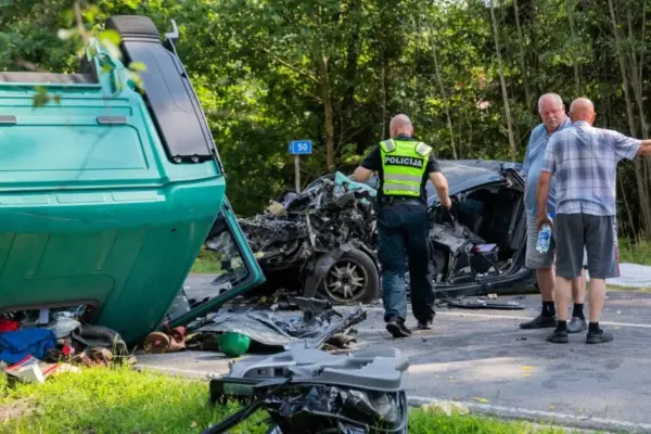 Truck driver involved in the brutal head-on collision speaks out after women and a girl died in the accident