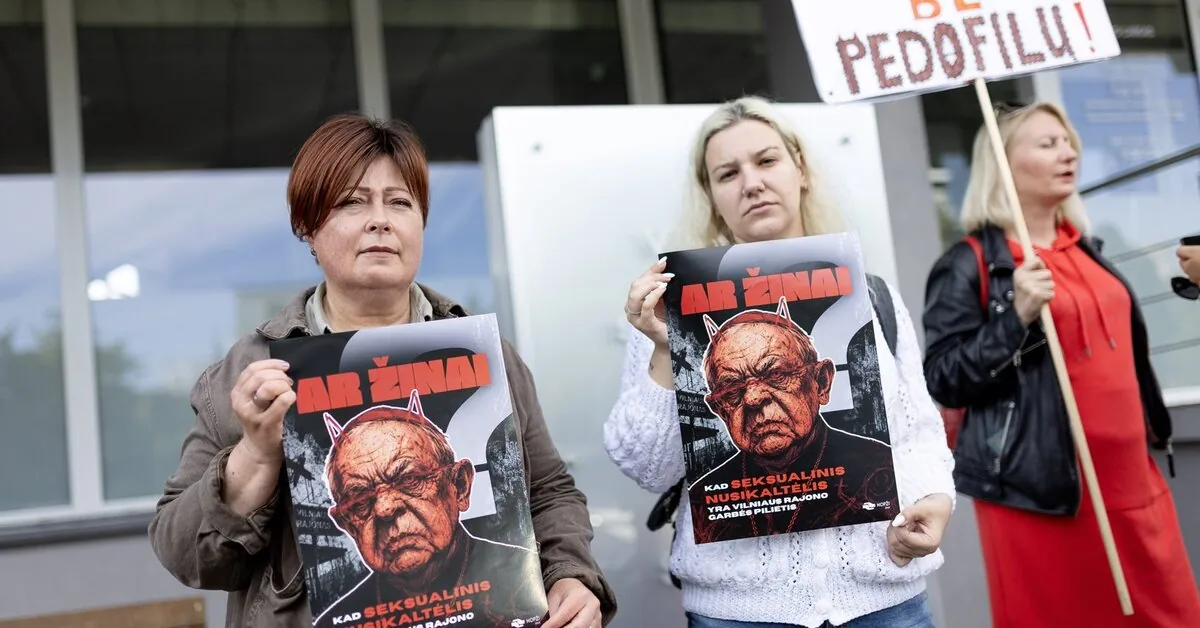 Vilnius District Council rejected the proposal to establish a historical memory commission
