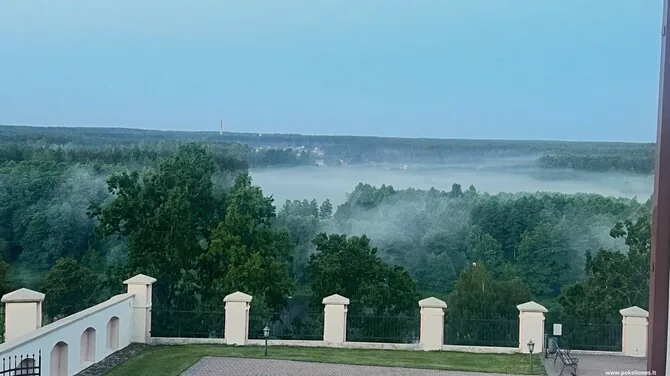 „Po kelionės“ nuotr. / Kažkur po rūkais – iš miego bundantis Nemunas