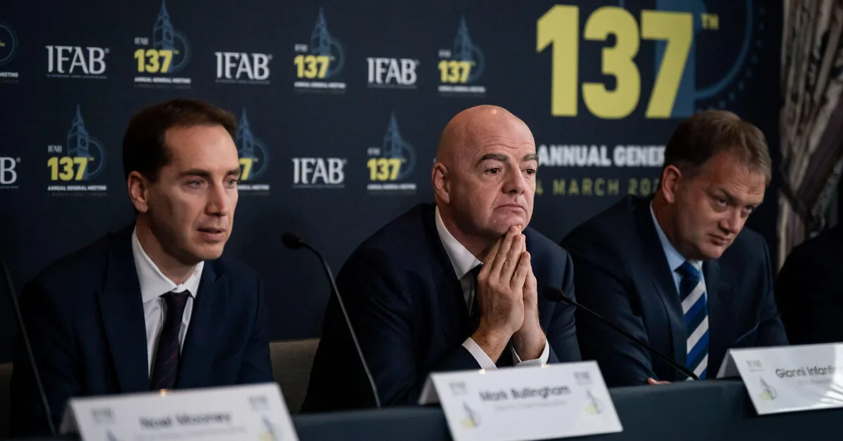 Source: criticized FIFA president held an urgent meeting with directors