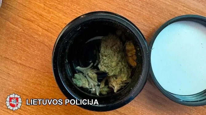 Klaipėdos apskrities VPK nuotr./Įtartinas siuntinys