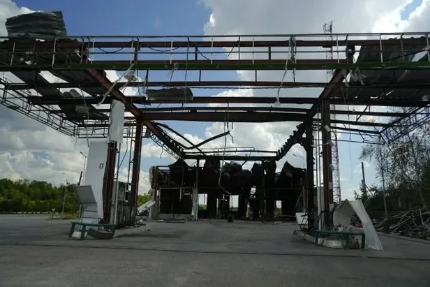 Juri Larin/Postimees photo/Destroyed gas station in Ukraine