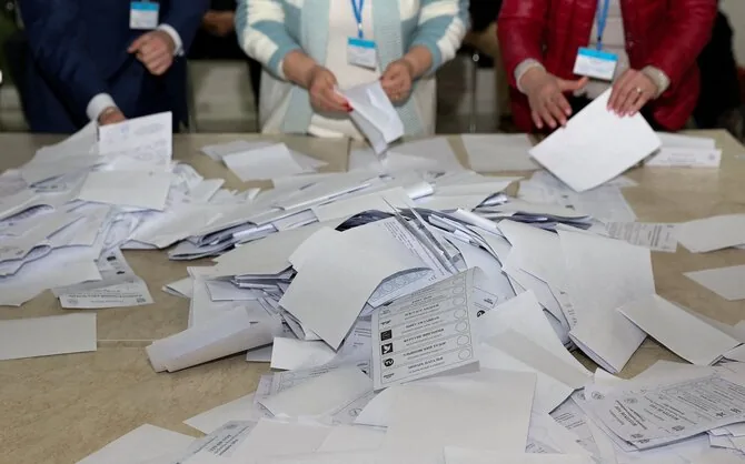 Rinkimai ir referendumas Moldovoje / Stringer / REUTERS