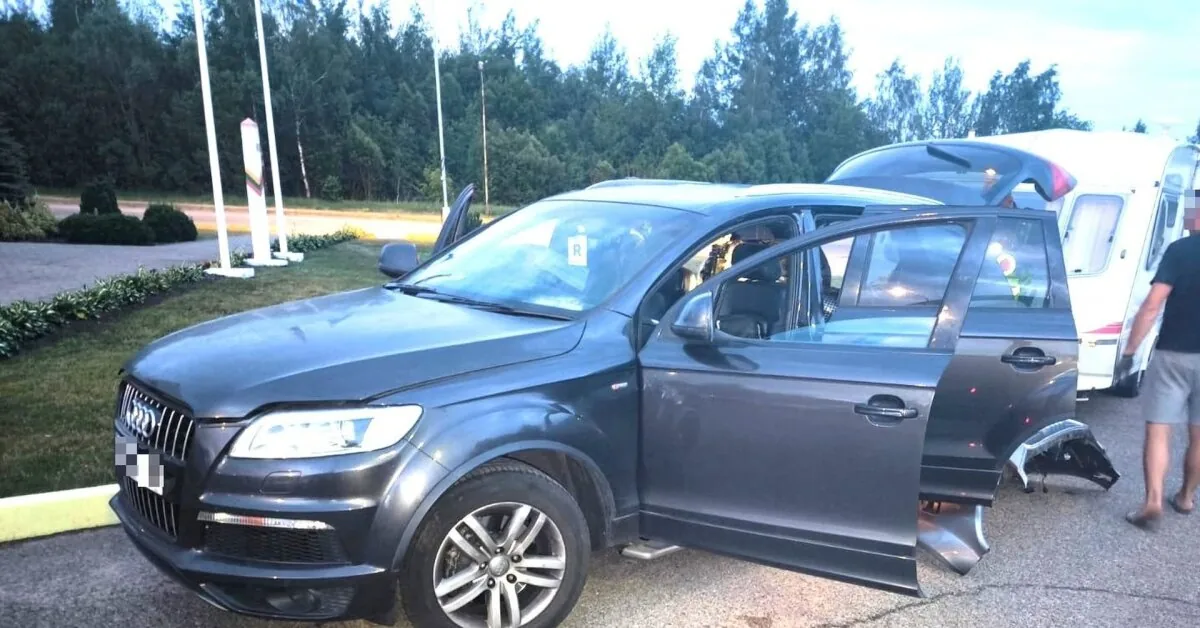 Automatic "eCall" notification summoned emergency services to the accident: officers missed the driver