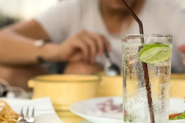 The study surprised – sparkling water can help lose weight: here is which one to choose