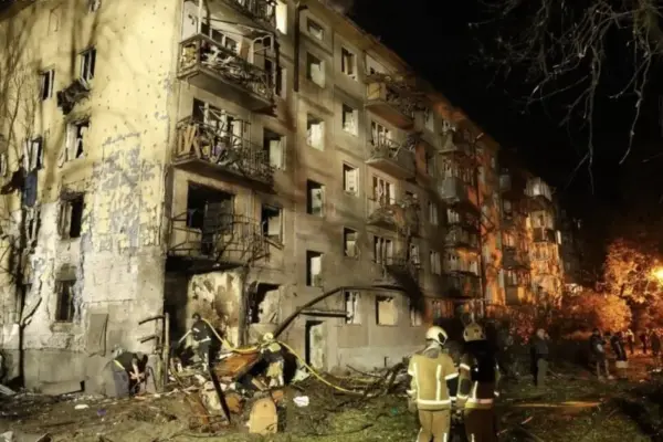 Massive Russian attack in Kyiv: houses collapsed, people trapped under the rubble