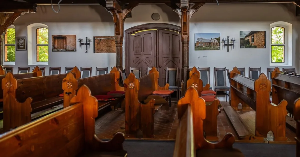 Nidoje invites you to explore the history of Lithuania Minor through architecture, culture, and people's destinies