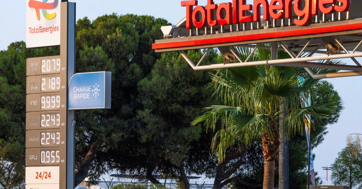 „TotalEnergies“ withdrew from the Russian Arctic LNG project