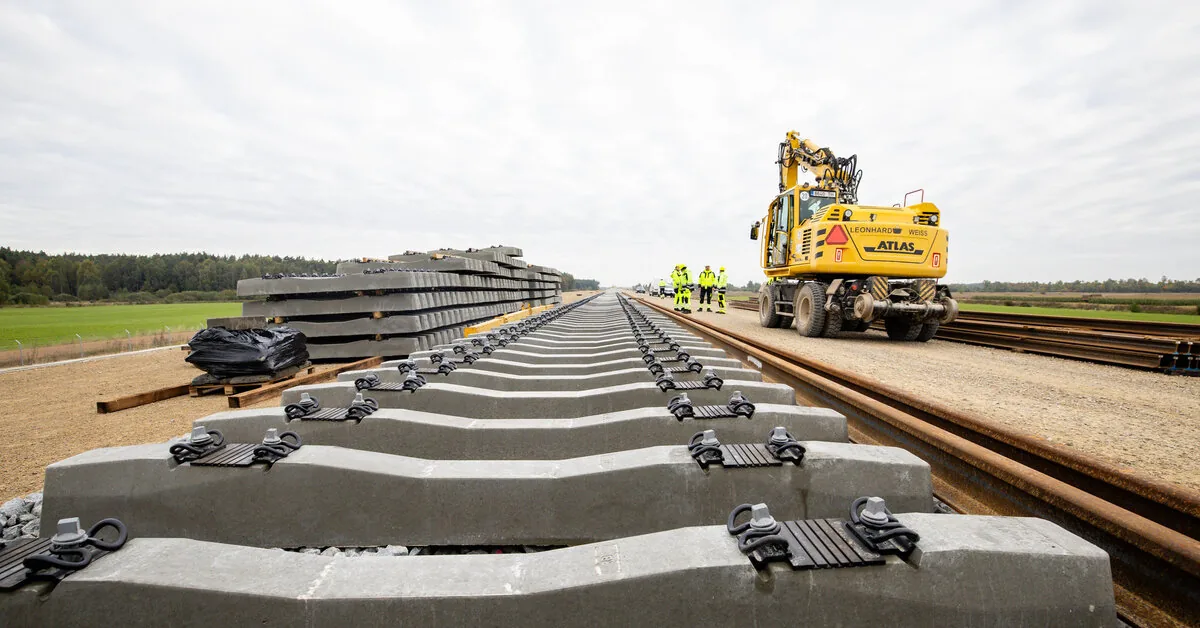 "Elecnor," electrifying railways, seeks to claim an additional 0.9 million euros from "LTG Infra"