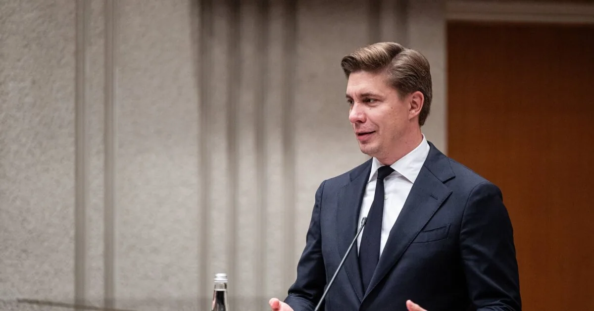 Prime Minister: the president and parliamentarians must decide on their own vacations