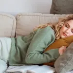 Feeling drawn to the sofa after dinner? The pharmacist suggests doing the opposite