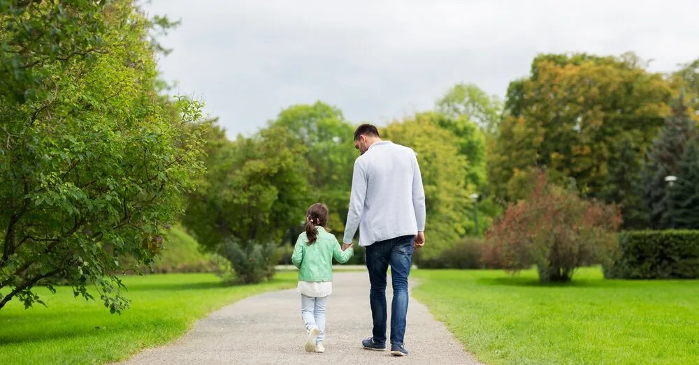 Long-term work crowned with success: after a serious injury, the girl learned to walk independently