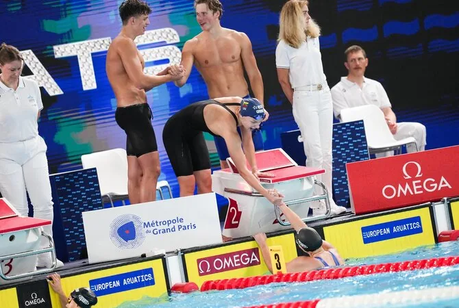 LTU Aquatics/Dariaus Kibirkščio nuotr./Europos plaukimo čempionato akimirka. Sylvia Statkevicius, Kristupas Trepočka, Ieva Jurkūnaitė, Tajus Juška