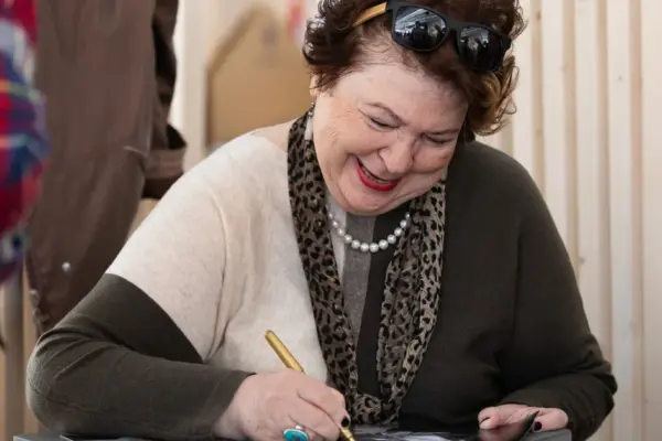 In memoriam Violeta Palčinskaitė: poet, who raised more than one generation