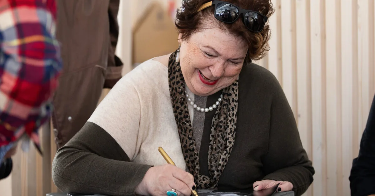 In memoriam Violeta Palčinskaitė: poet, who raised more than one generation