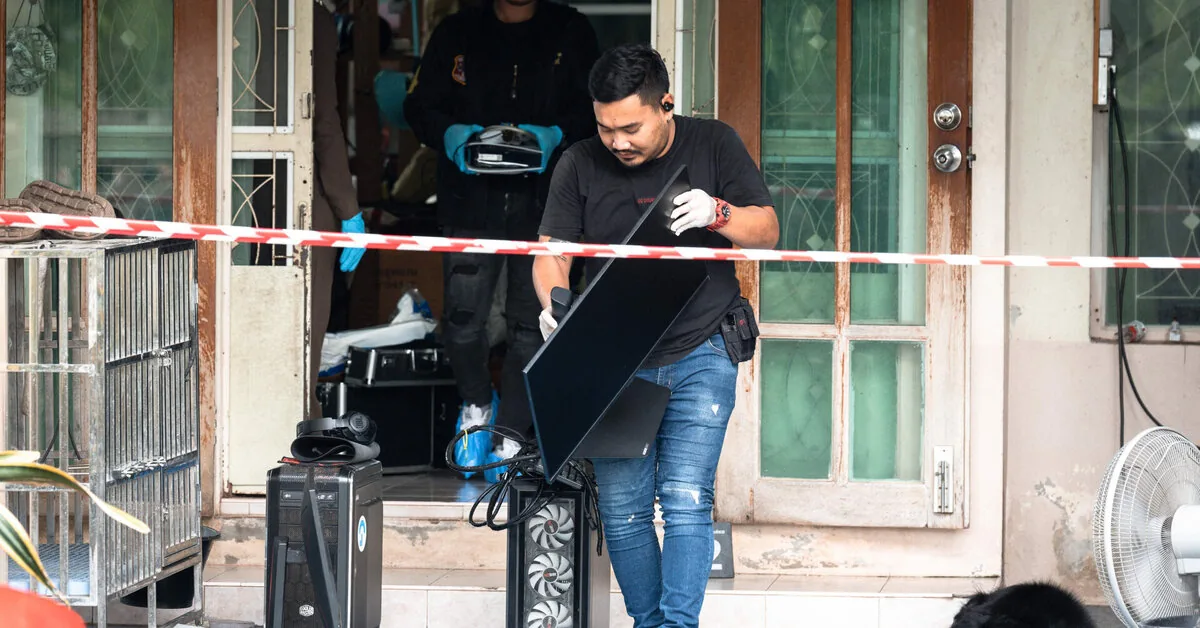 Thai officials have clarified the number of victims in the shootings at home and school