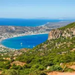 Want to extend the summer? On this Greek "paradise island," even in October, the warmth still pampers you with 24 degrees