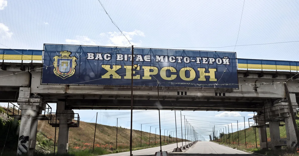 Ukraine condemns Russian drone's civilian "hunting," captured on video