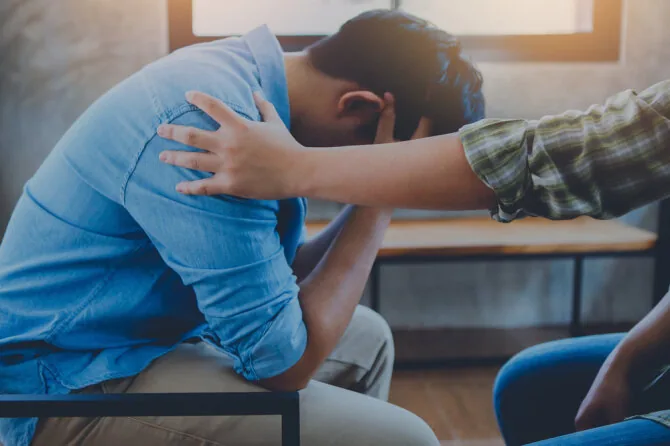 Shutterstock nuotr./Depresija, emociškai pervargęs vyras