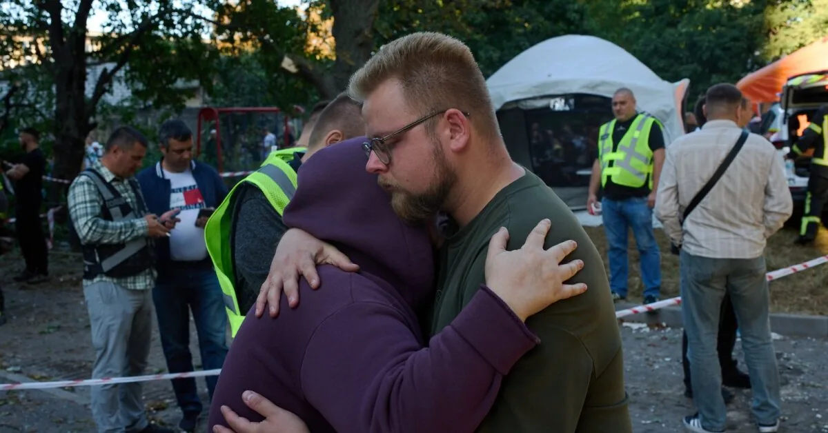 Power outages, debris, fire, and tears: Kyiv residents spoke about the horror experienced during the night