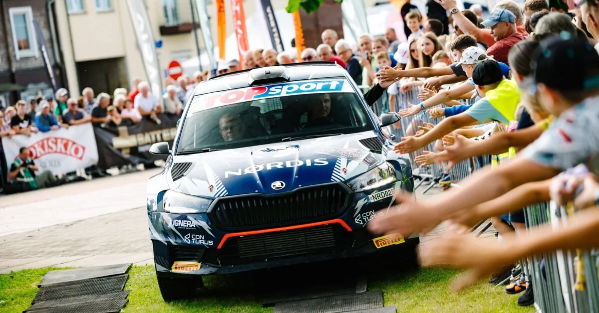 In Independence Square, the participants of the "Rokiškis Grand Rally" have settled – for two days, this will be the hub of service life