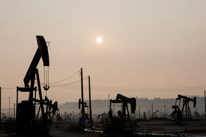The New York Times/Alex Welsh photo/Oil well in the United States