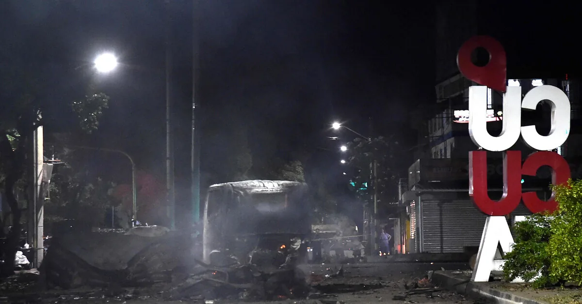 Six days before the presidential inauguration, at least 11 people were injured in a bombing in Colombia