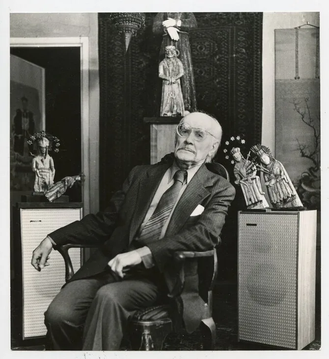 LTMKM property/Liudas Truikys at his home. 1984. Photo by J. Grikienis.