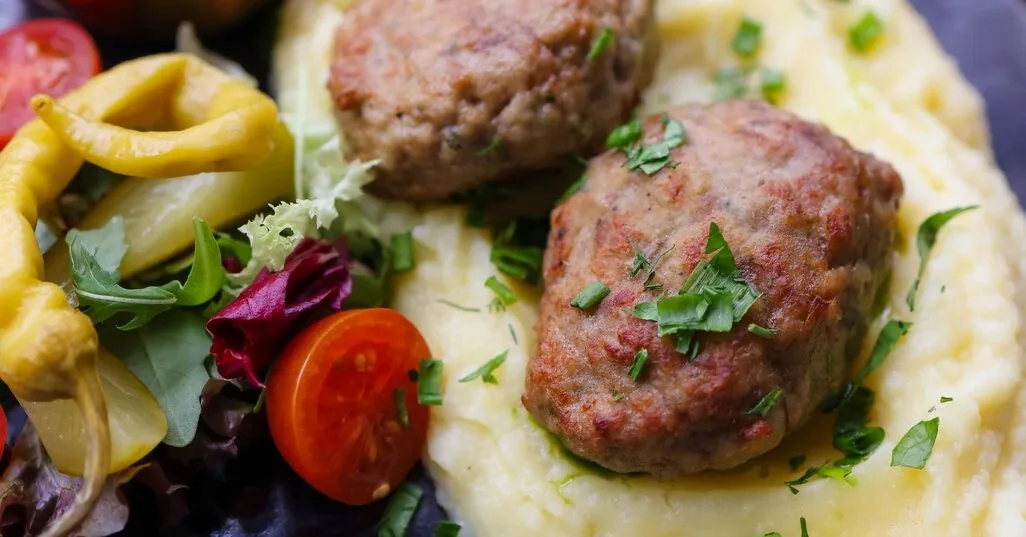 The secret of perfect cutlets: it all lies in one part of the meat and a simple trick