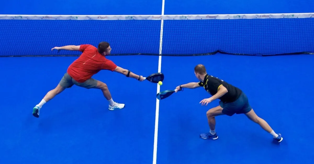 Why are padel rackets breaking popularity records in this sport? Only those who have already tried the courts know the answer