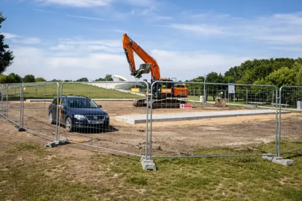 Suspicious construction on Nemunas Island: is the basis for the observation wheel really being prepared here without heritage protection approval?