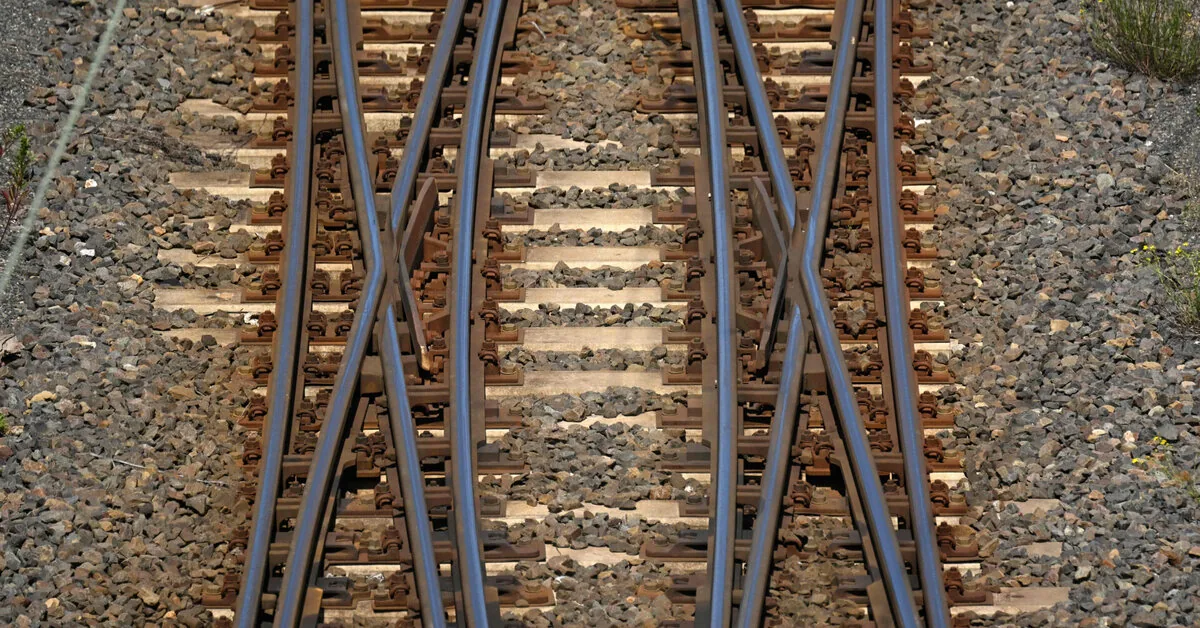 German police investigate suspicious object found at railway station