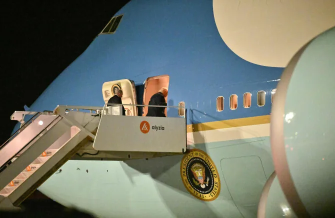 „Air Force One“ plane with Donald Trump / MANDEL NGAN / AFP
