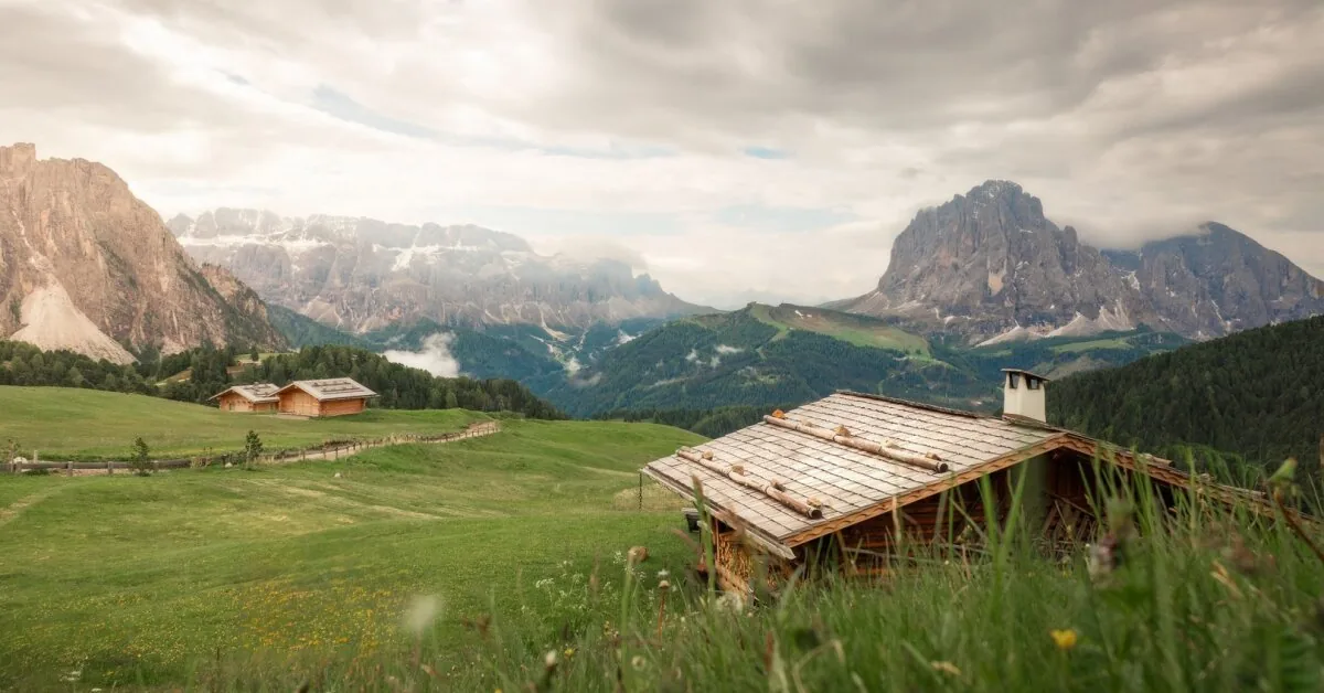 Dream job in the Alps? Tenant wanted for a cabin at 1571 m altitude