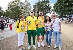 Mykolas Alekna, Mantas Jusis su LLAF vadovais – Nijole Medvedeva, Jurgiga Skrabuliene ir Eimantu Skrabuliu