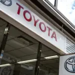 Due to the weak yen, Toyota raises full-year forecasts