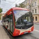 Warns bus and trolleybus passengers: scammers use fake QR codes and SMS messages