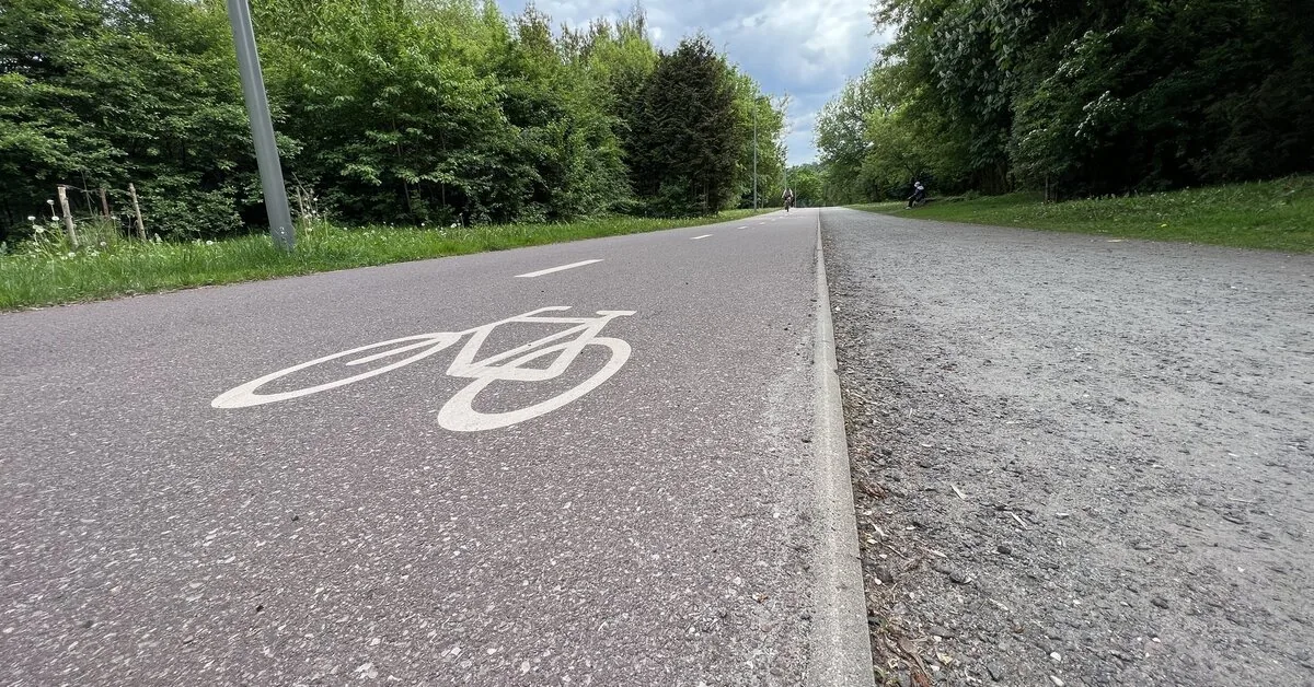 In Švenčionėliai, pedestrian and bicycle paths are being completed for about 8 million euros