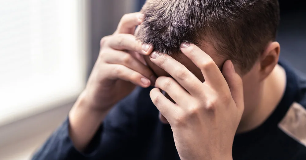 "Everyone is annoying": psychologist explains what a teenager's withdrawal and irritability really hide