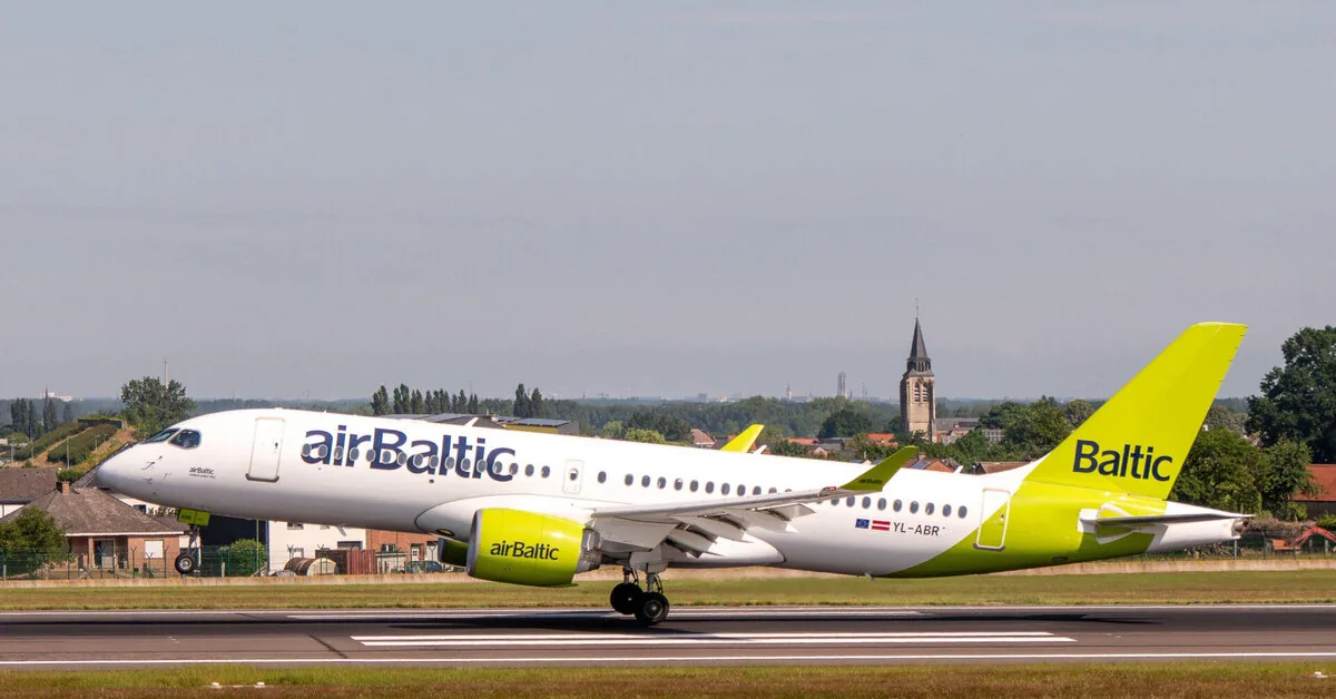 Since Monday, the price of airBaltic bonds has dropped by 42.1%.