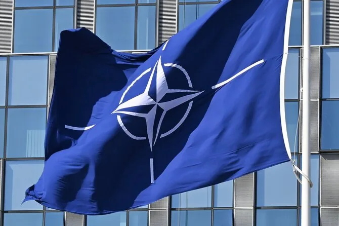 NATO vėliava / Anna Ross / dpa/picture-alliance