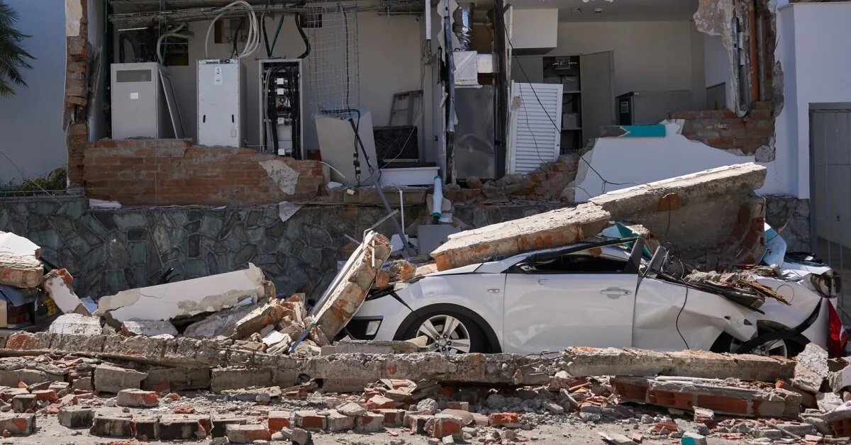 Pope Leo XIV reacted to the earthquake in Colombia