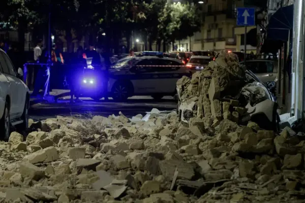 A 4.7 magnitude earthquake occurred near Naples