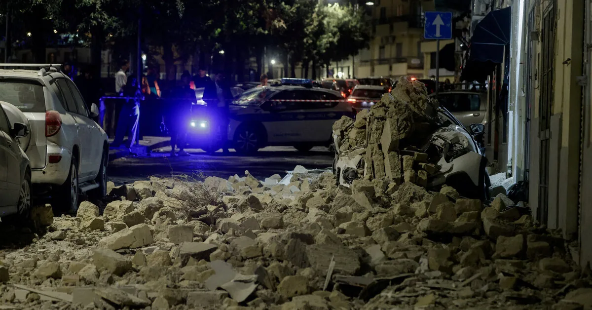 A 4.7 magnitude earthquake occurred near Naples