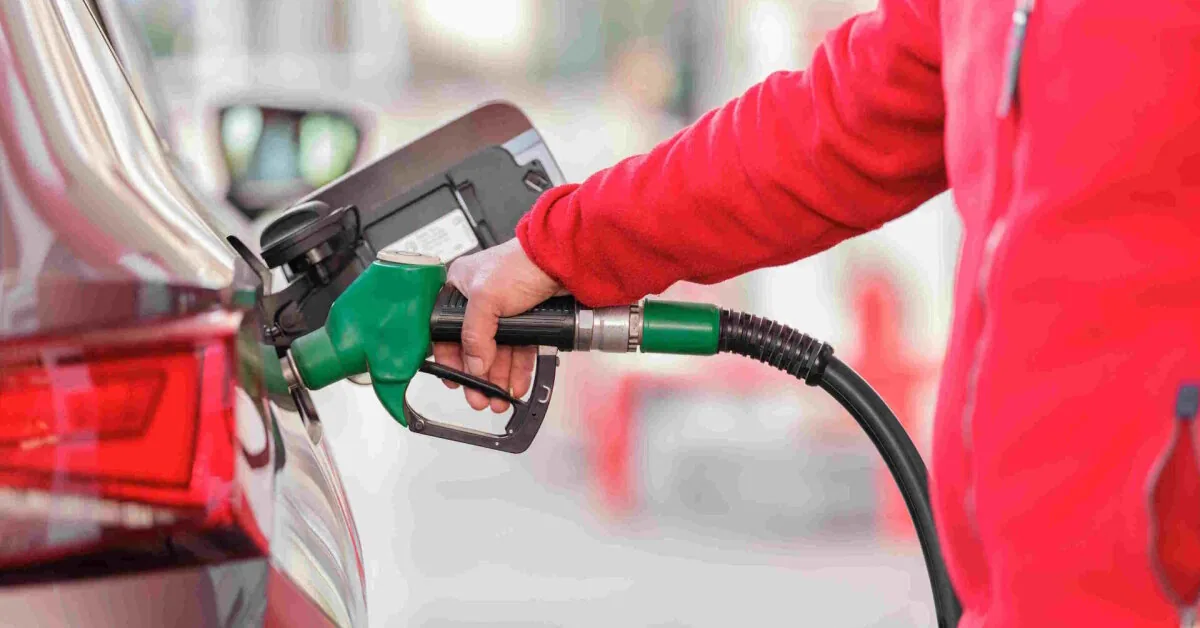 Signal also for Lithuanians – Poland cut VAT on fuel
